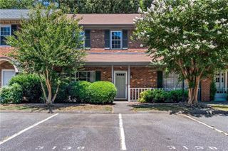 3138 Burke Mill Court, Winston-salem, NC 27103