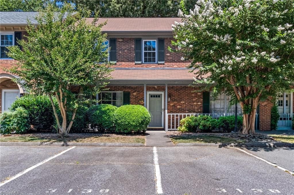 3138 Burke Mill Court, Winston-salem, NC 27103