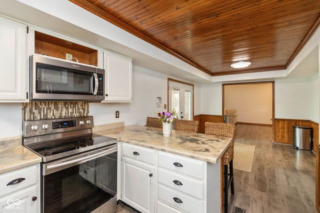 6 Marley Court, Whiteland, IN 46184