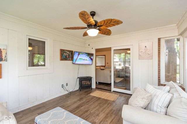 6 Marley Court, Whiteland, IN 46184