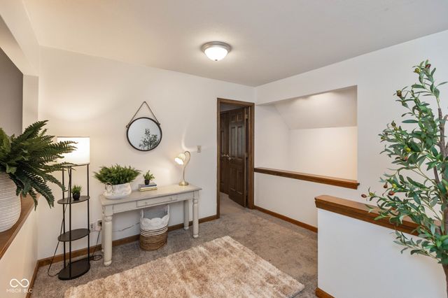 6 Marley Court, Whiteland, IN 46184