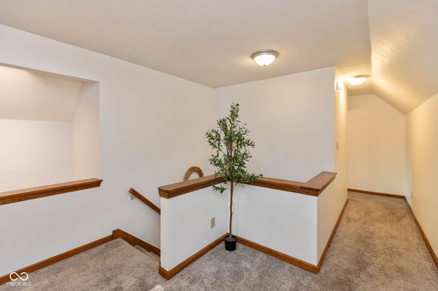 6 Marley Court, Whiteland, IN 46184