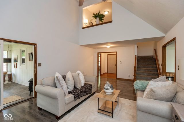 6 Marley Court, Whiteland, IN 46184
