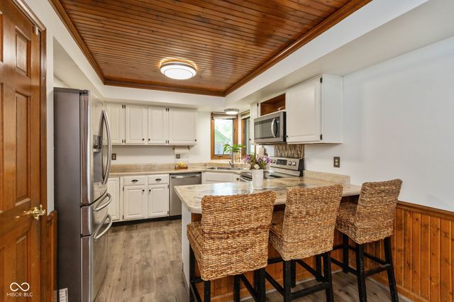 6 Marley Court, Whiteland, IN 46184