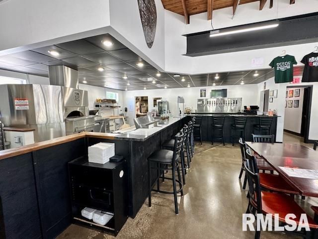 637 1ST Street, Silvis, IL 61282