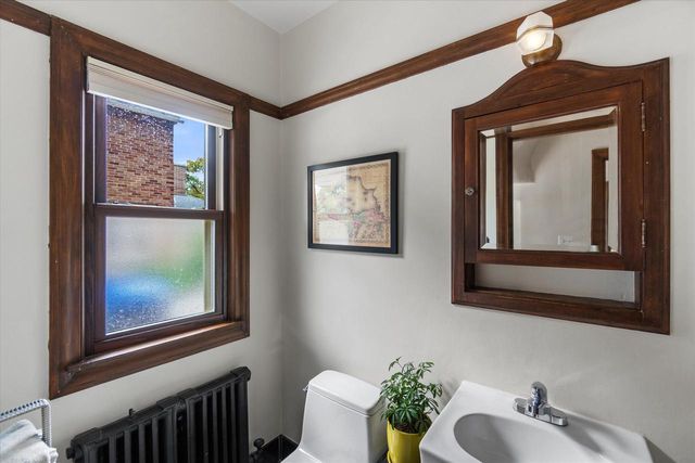 4914 N Woodburn STREET, Whitefish Bay, WI 53217