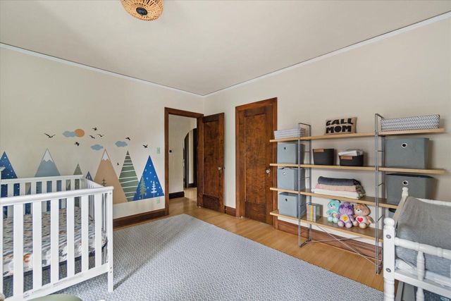 4914 N Woodburn STREET, Whitefish Bay, WI 53217