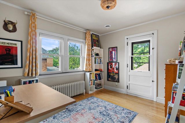 4914 N Woodburn STREET, Whitefish Bay, WI 53217