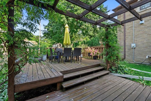 4914 N Woodburn STREET, Whitefish Bay, WI 53217