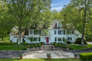 8 Bayberry Hill, Roxbury, CT 06783