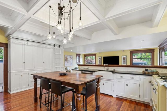102 S 12th Street, San Jose, CA 95112