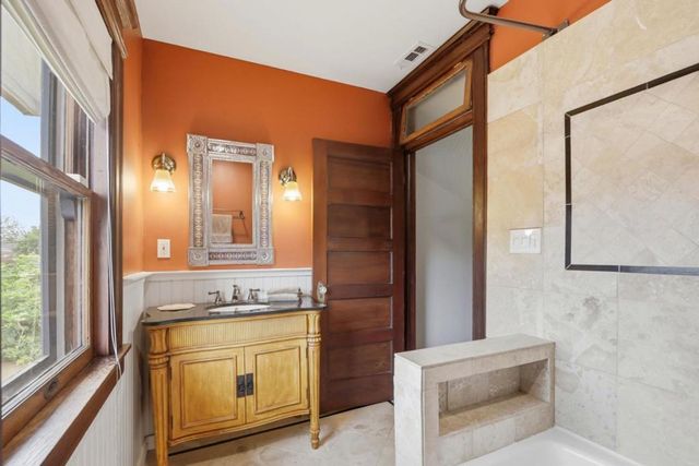102 S 12th Street, San Jose, CA 95112