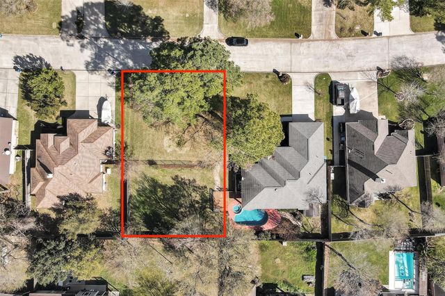 12645 Capricornus, Willis, TX 77318