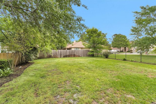12645 Capricornus, Willis, TX 77318