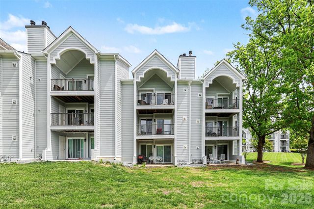 18809 Nautical Drive 302, Cornelius, NC 28031