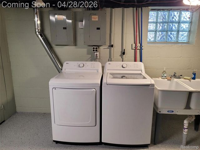 210 W Webster Street, Ferndale, MI 48220