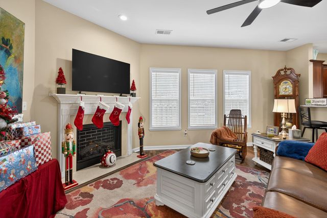 2801 Cherry Blossom Way, Lexington, KY 40511