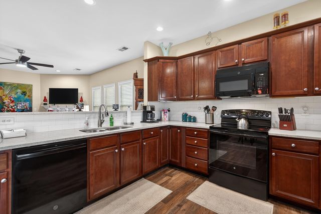 2801 Cherry Blossom Way, Lexington, KY 40511