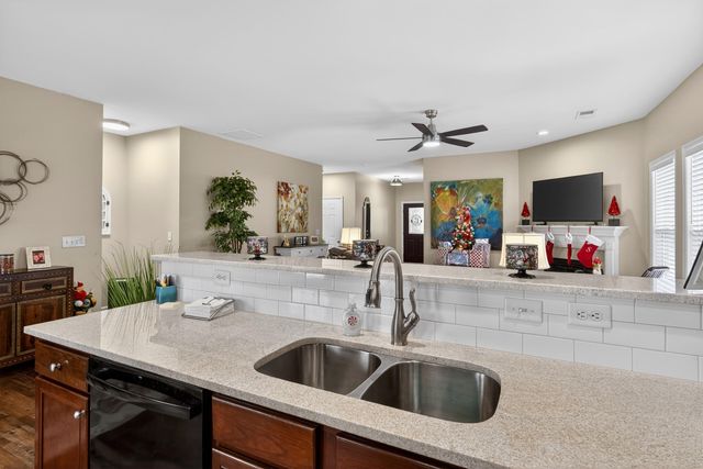 2801 Cherry Blossom Way, Lexington, KY 40511