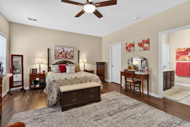 2801 Cherry Blossom Way, Lexington, KY 40511