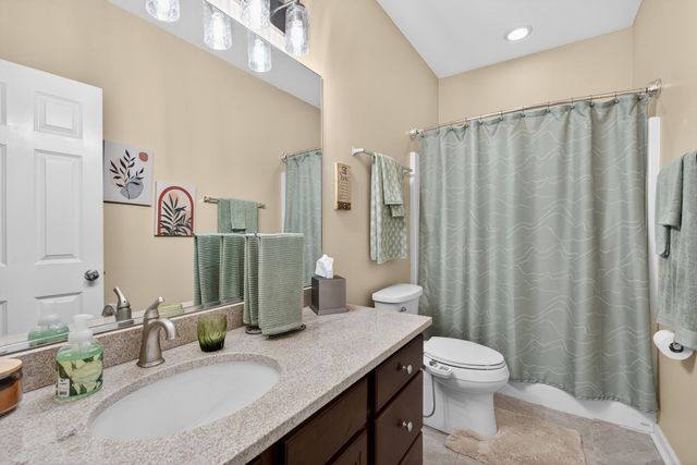 2801 Cherry Blossom Way, Lexington, KY 40511