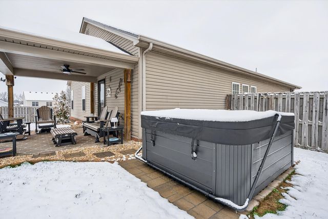 2801 Cherry Blossom Way, Lexington, KY 40511