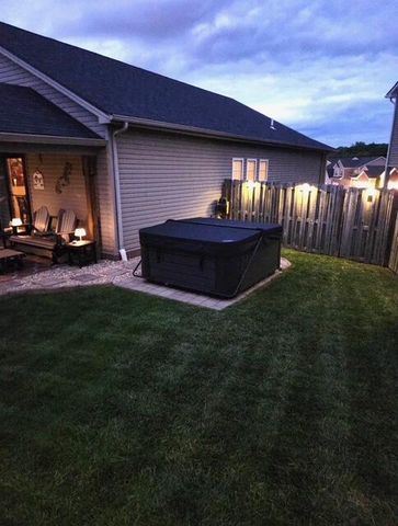 2801 Cherry Blossom Way, Lexington, KY 40511