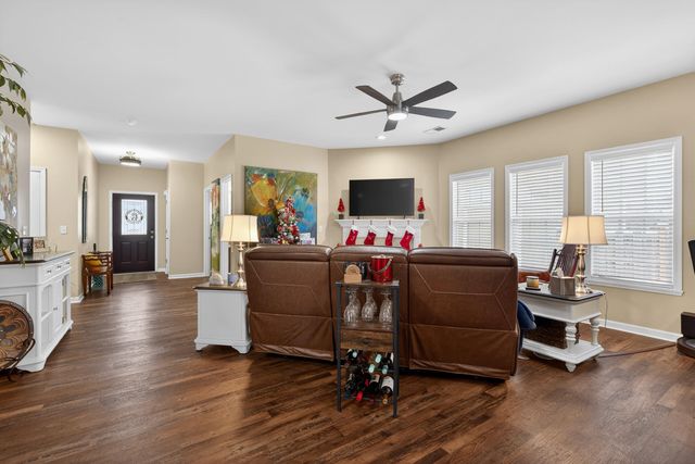 2801 Cherry Blossom Way, Lexington, KY 40511