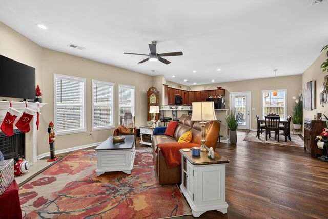 2801 Cherry Blossom Way, Lexington, KY 40511