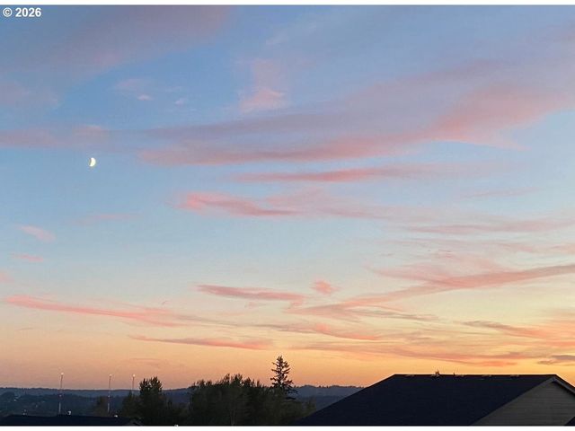 11758 Se CRESTED EAGLE Ln G5, Happy Valley, OR 97086