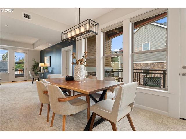 11758 Se CRESTED EAGLE Ln G5, Happy Valley, OR 97086