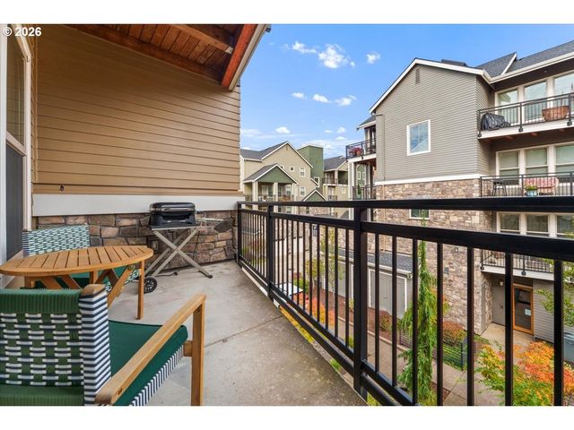 11758 Se CRESTED EAGLE Ln G5, Happy Valley, OR 97086