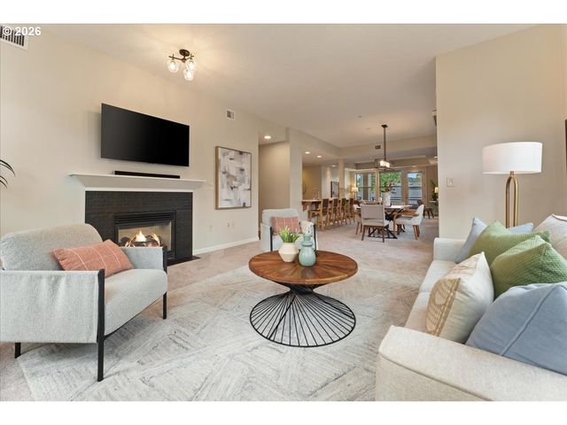 11758 Se CRESTED EAGLE Ln G5, Happy Valley, OR 97086