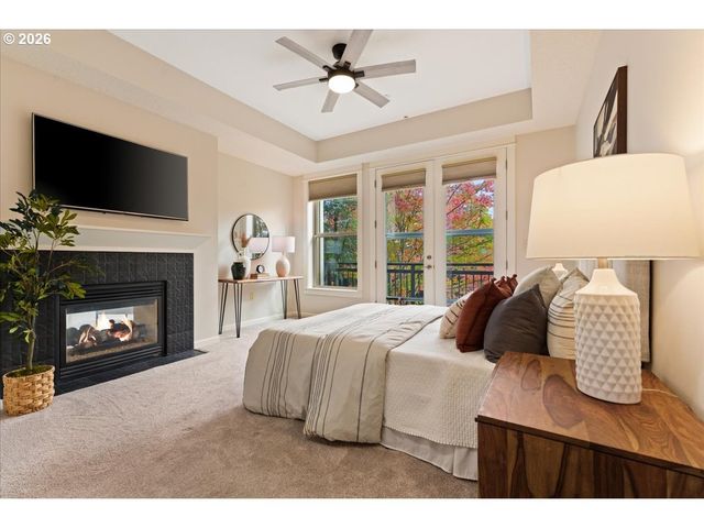 11758 Se CRESTED EAGLE Ln G5, Happy Valley, OR 97086