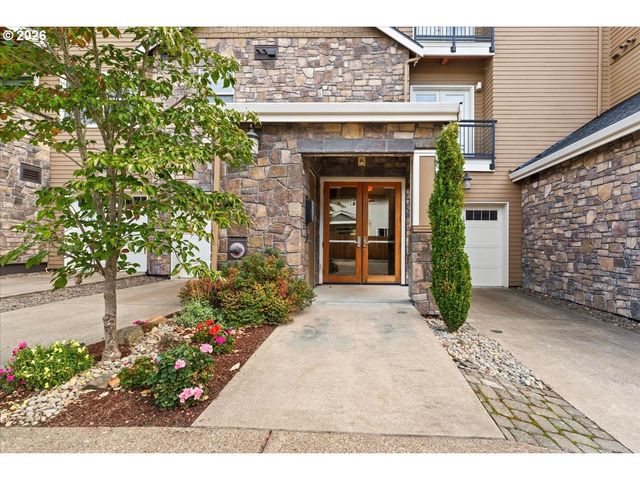 11758 Se CRESTED EAGLE Ln G5, Happy Valley, OR 97086