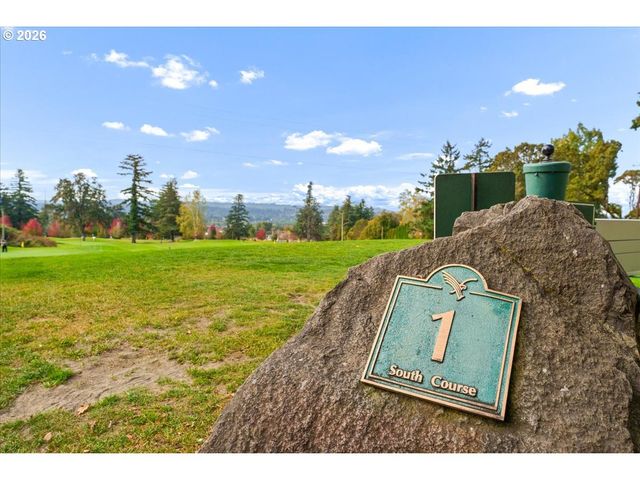 11758 Se CRESTED EAGLE Ln G5, Happy Valley, OR 97086