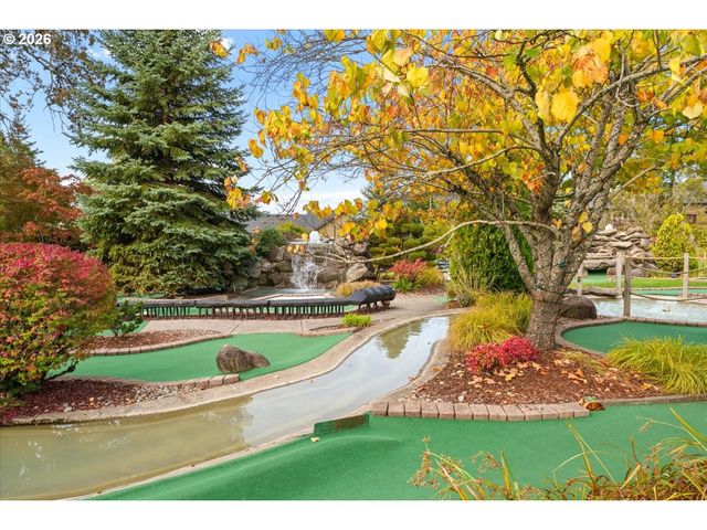 11758 Se CRESTED EAGLE Ln G5, Happy Valley, OR 97086