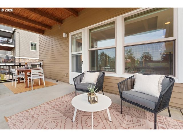 11758 Se CRESTED EAGLE Ln G5, Happy Valley, OR 97086