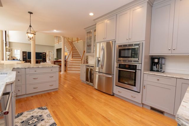 50 Newfane Road, Bedford, NH 03110