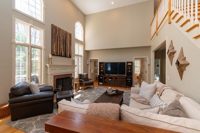 50 Newfane Road, Bedford, NH 03110