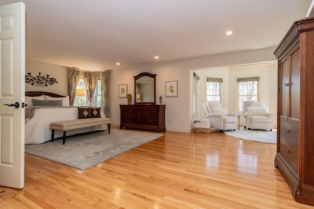 50 Newfane Road, Bedford, NH 03110