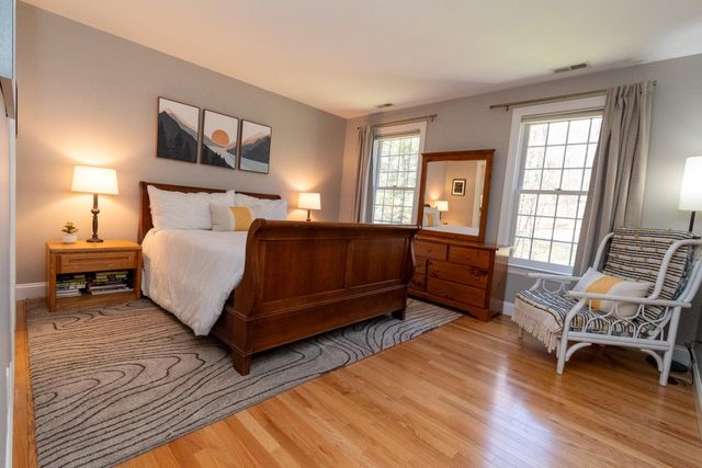 50 Newfane Road, Bedford, NH 03110