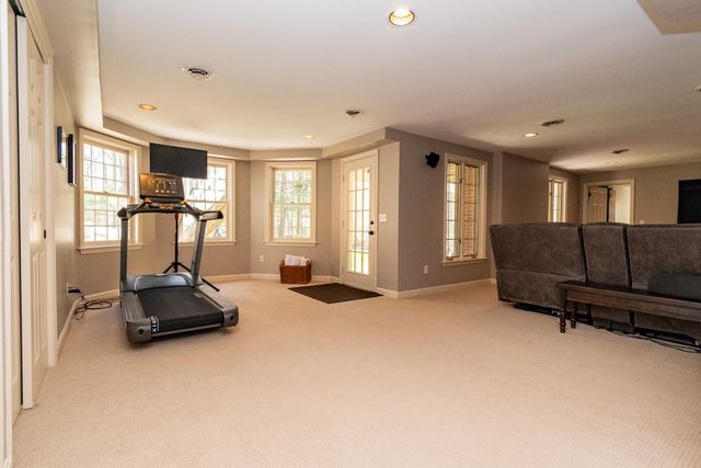 50 Newfane Road, Bedford, NH 03110