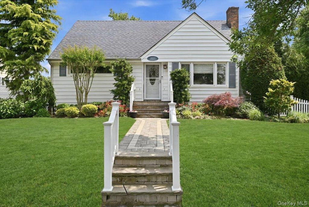 2977 Grand Boulevard, Baldwin, NY 11510 — photo 2
