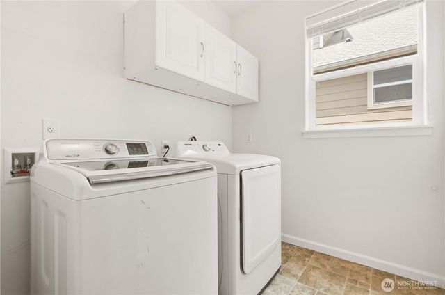 3008 SW Berwick Drive, Oak Harbor, WA 98277