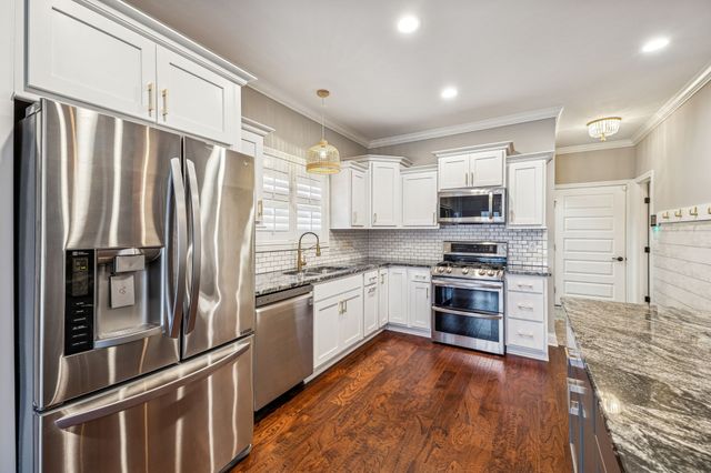 3556 Smith Brothers Ln, Clarksville, TN 37043