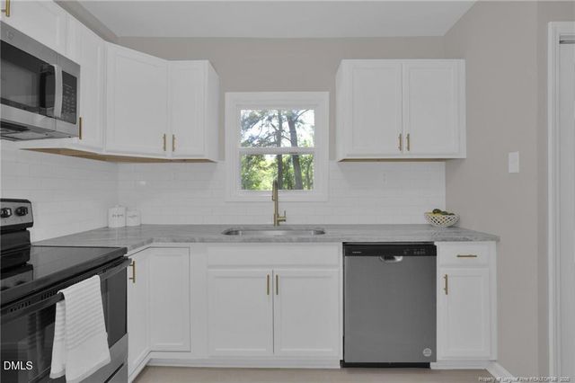 5112 Cannon Street, Fayetteville, NC 28303