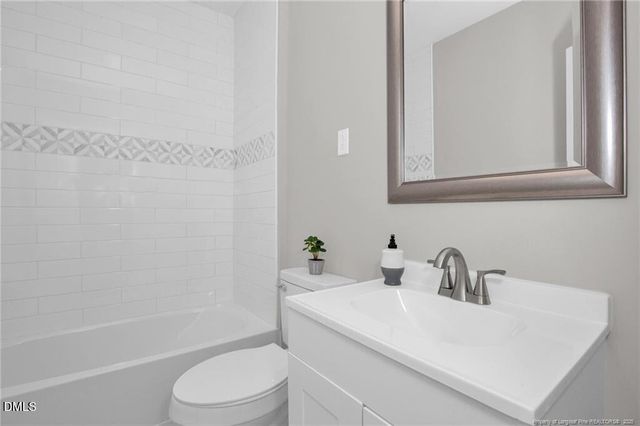 5112 Cannon Street, Fayetteville, NC 28303