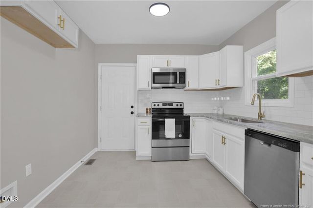 5112 Cannon Street, Fayetteville, NC 28303