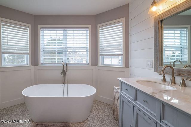 337 Leeward Road, Manahawkin, NJ 08050